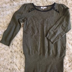 Beautiful green 3/4 sleeve sweater size small